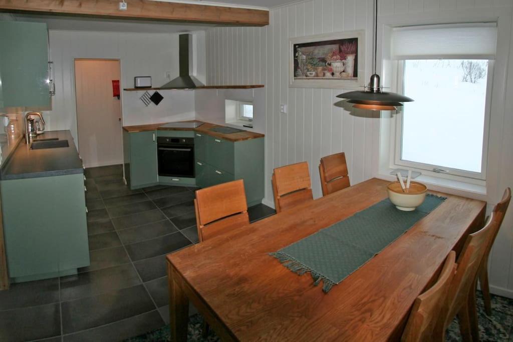 Nesseby Guesthouse Varangerbotn Exterior foto